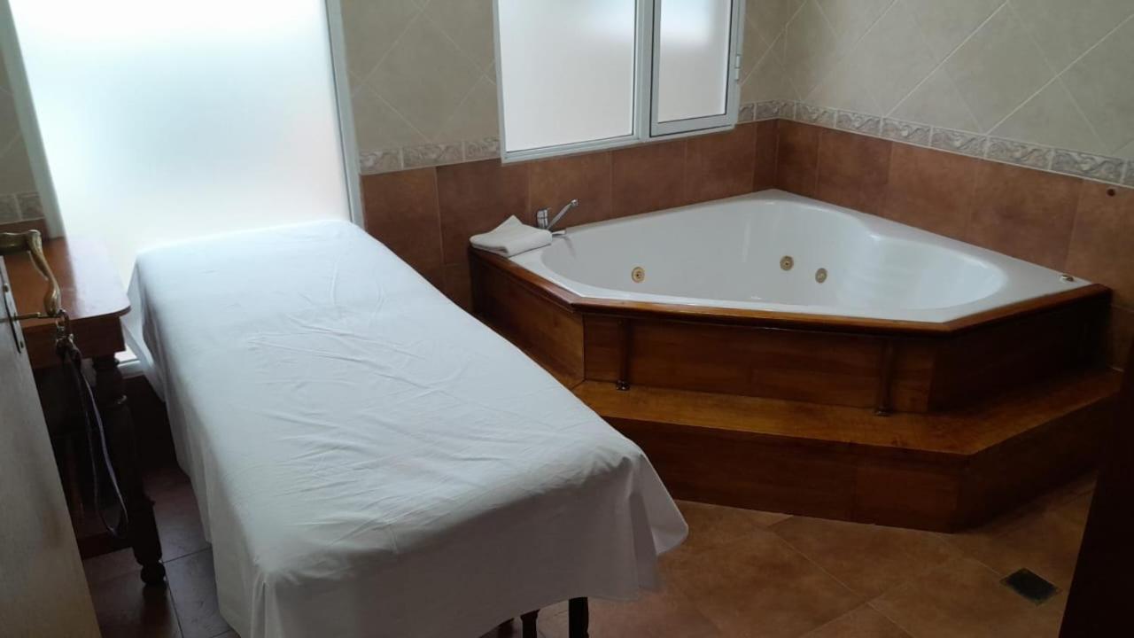 Avellaneda Suites Río Gallegos Exteriör bild